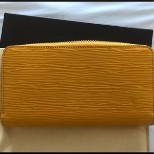 Louis Vuitton Wallet
